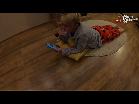 ❤️ Crazy Blonde Sucking Հսկայական Դիկ ծծում և բարձրանում է դրա վրա - Անալ սեքս ❤ Սուպեր սեքս մեզ մոտ ﹏